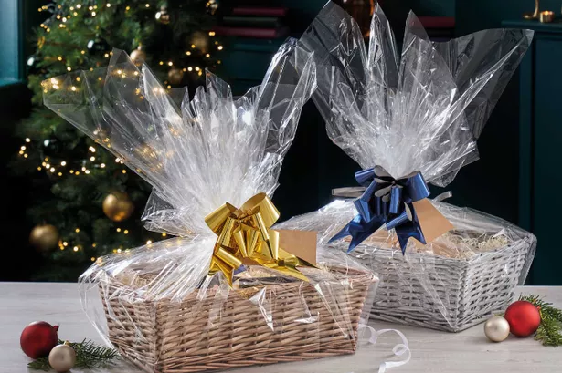 Christmas Gift Box for Mum: Heartfelt Ideas She’ll Truly Love